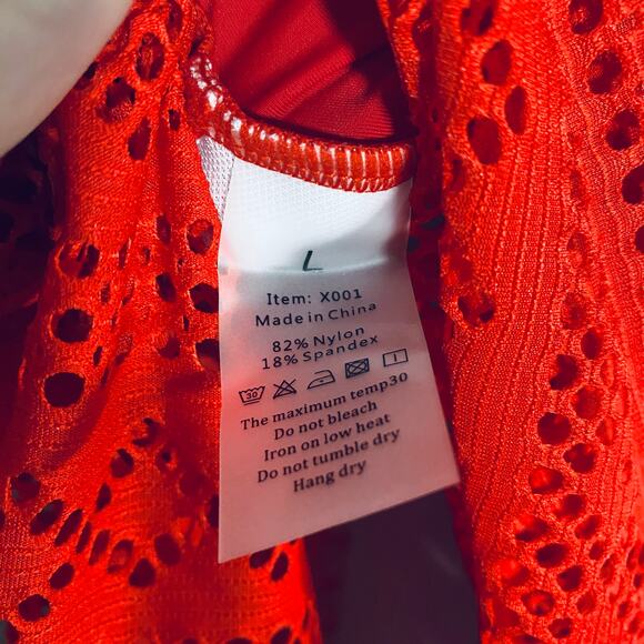 SuperPrity NWT Red Crochet Lace Tankini Top Crossover Back Flattering Sz L - Picture 9 of 11